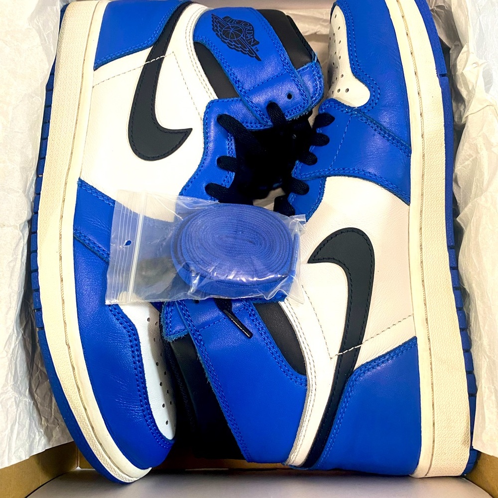 Air Jordan 1 Retro High OG Royal Black White
